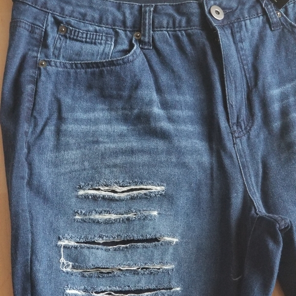 Sz 14 Ashley Stewart Indigo Distressed Jean - Picture 12 of 13